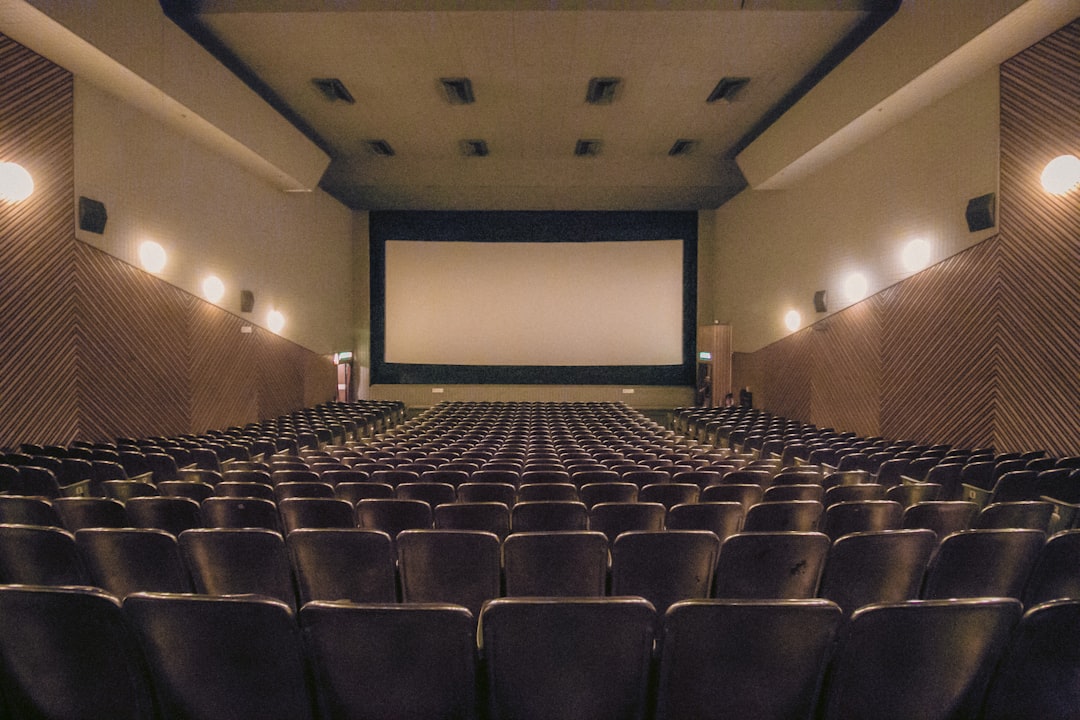 about-01 the old cinema in Hong Kong
豪華戲院
if you like this photo, please bring me a cafe:
https://www.buymeacoffee.com/housescheung
facebook:https://www.facebook.com/meetnwalk
Patreon:https://www.patreon.com/meetnalk